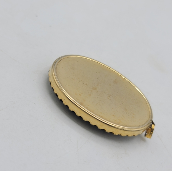 Rose Petit Point Floral Pendant Black Gold Oval Embroidered Jewelry 70s Vintage - Picture 8 of 10